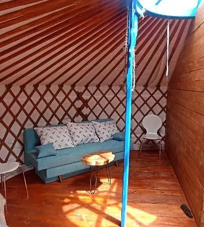 Yurt Mongulai Lozenetz * Lozenets