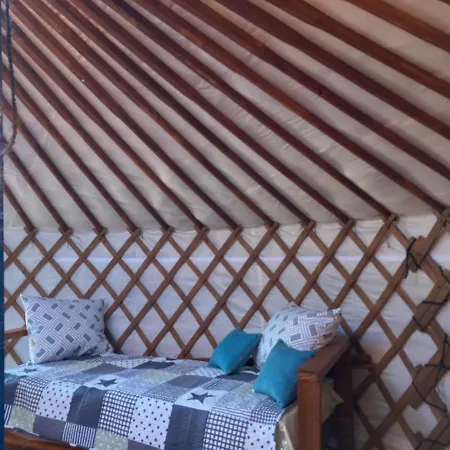 Yurt Mongulai Lozenetz *